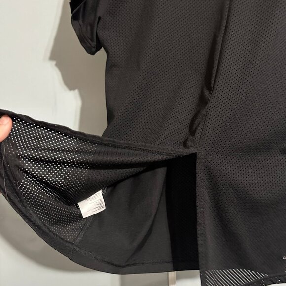 M adidas black workout tshirt - Picture 5 of 8